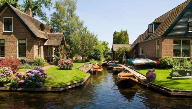 Giethoorn, the country without roads