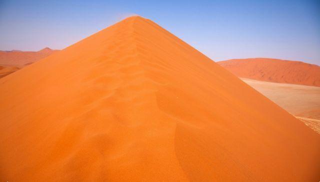Adventurous itineraries in the Namibian desert