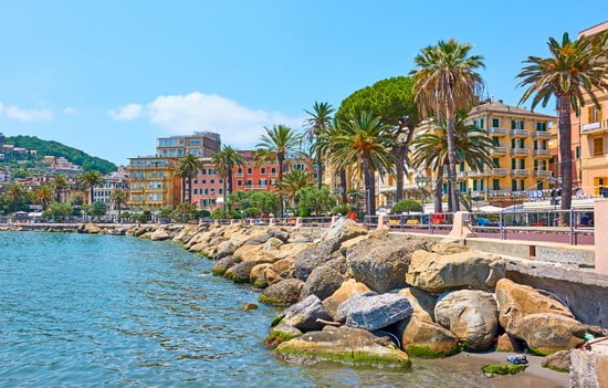 Holidays in Liguria: where to go and sleep on the east and west riviera