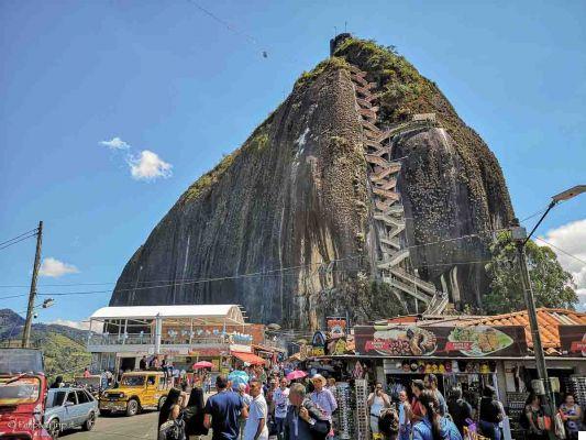 Guatapé et Piedra del Peñol : Venez Visitarli da Medellin