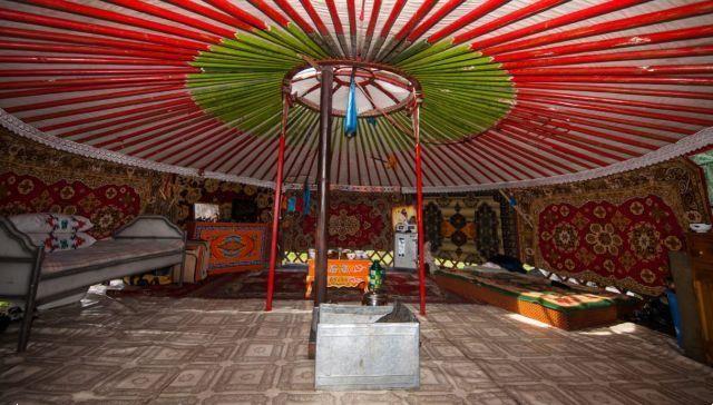 La inolvidable experiencia de acampar en una yurta mongola