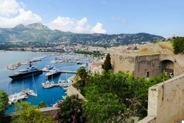 Le long de la Corse à moto, conseils et carnet de voyage sur la route