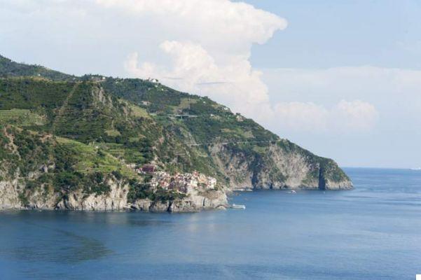 Complete Guide to Trekking in the Cinque Terre