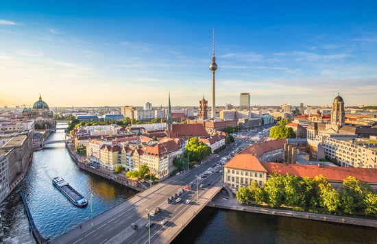 Visit the Berlin TV Tower: timetables, ticket prices and how to get there