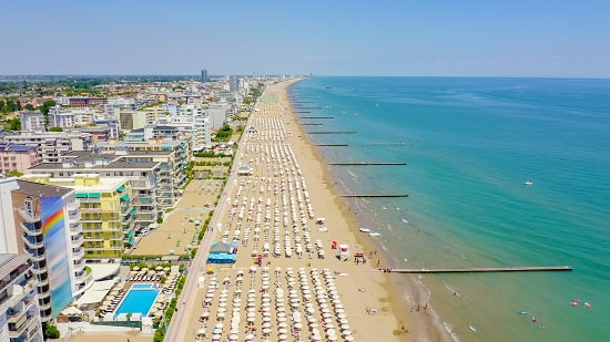 Where to sleep in Lido di Jesolo: best hotels for young people and families with children