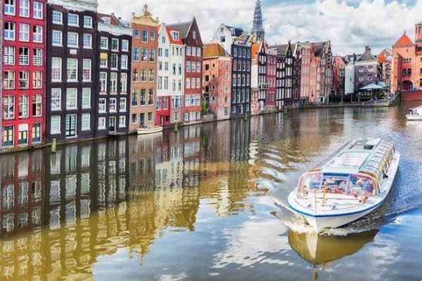 Visit Holland by train with just one train ticket