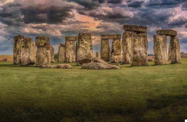 How to organize your visit to Stonehenge