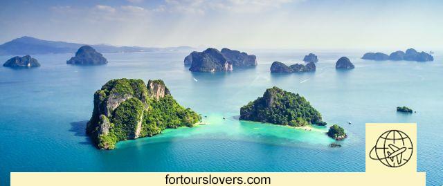 Tailândia, um arquipélago de pequenas ilhas de casas flutuantes