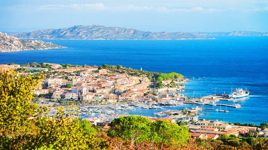 Holidays on the Costa Smeralda: where to stay and what to see