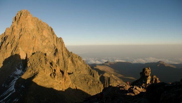 Excursiones al Monte Kenia y alrededores, entre glaciares y sabanas