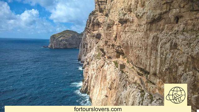Caves of Neptune and Capo Caccia: an oasis on the Island of Stories