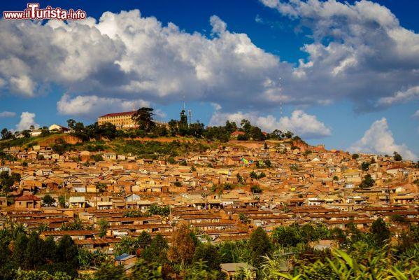 Qué hacer en la capital de Uganda: viaje a Kampala