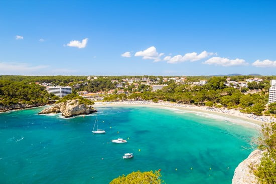 Dónde alojarse en Menorca: las mejores zonas para dormir y alojarse
