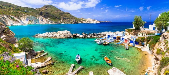 Cómo visitar la hermosa isla de Milos en Grecia