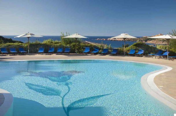 Hotel Marinedda in Isola Rossa: My Experience