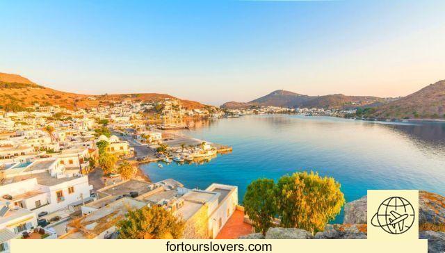 The last frontier of the weekend is the mini cruise around the Greek islands