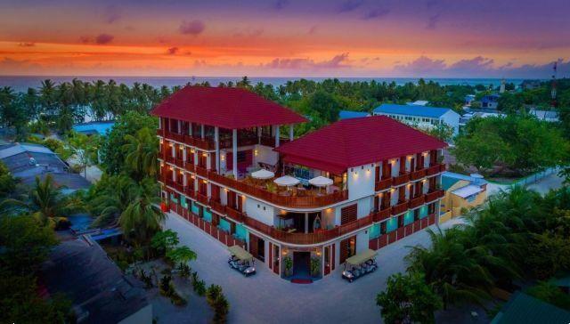 Low cost Maldives: Dhiffushi is the perfect island for a low budget