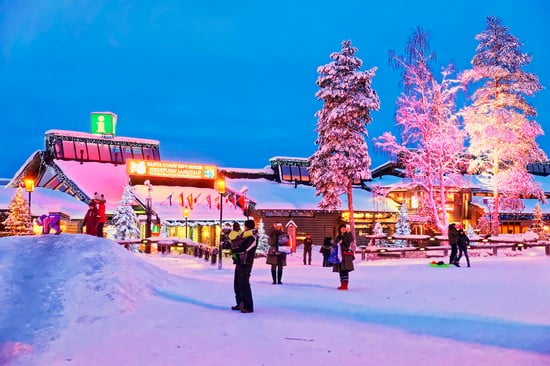 Trip to Lapland in Rovaniemi, between Santa Claus Village and Northern Lights
