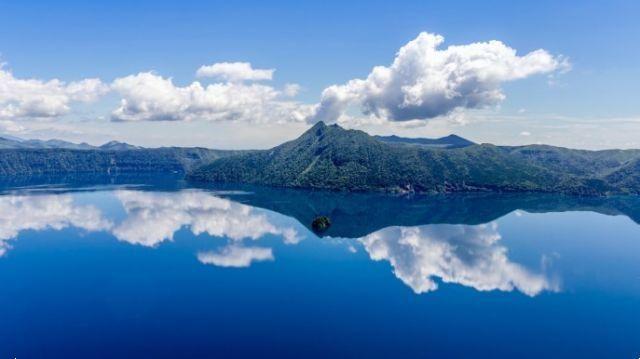 Lago Mashū: la masa de agua más clara y maldita de Japón