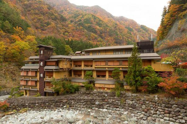 Record-breaking hotel: the world's oldest hotel in Japan