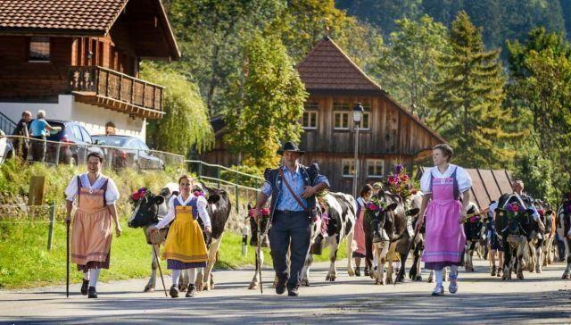 En Suisse, Charmey est le point de départ idéal pour des excursions dans les Alpes