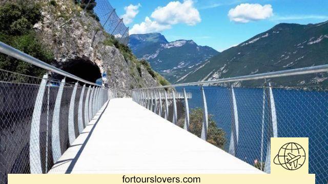 The Garda cycle path, the most beautiful in Italy, and its itineraries
