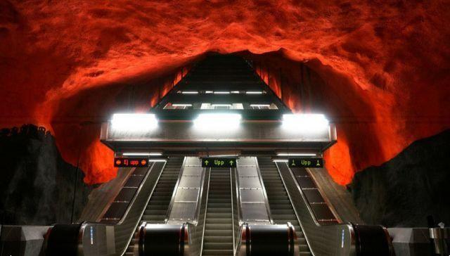 La boca del infierno en el metro de Estocolmo