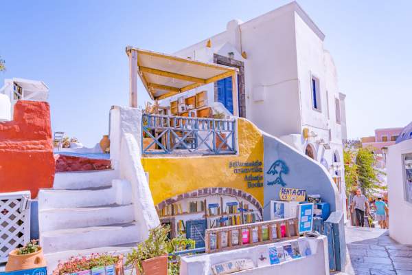 Oia in Santorini, The 10 Best Things to See and Do