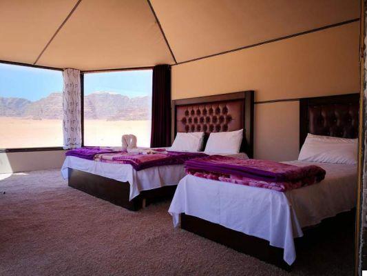 Where to sleep in Wadi Rum: Tented Camps, Lodges or Martian Domes?
