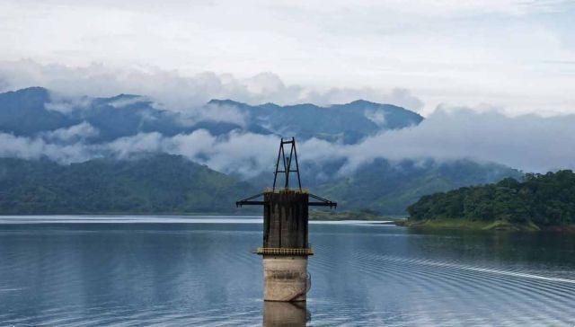 En Costa Rica hay una Atlántida escondida bajo el lago