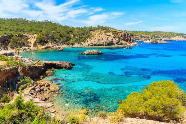 5 playas secretas en España