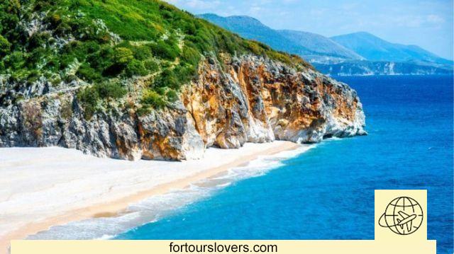 Himare, discovering the most beautiful beaches in Albania