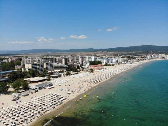 Sunny Beach en Bulgaria: dónde dormir, cuándo ir y cómo llegar