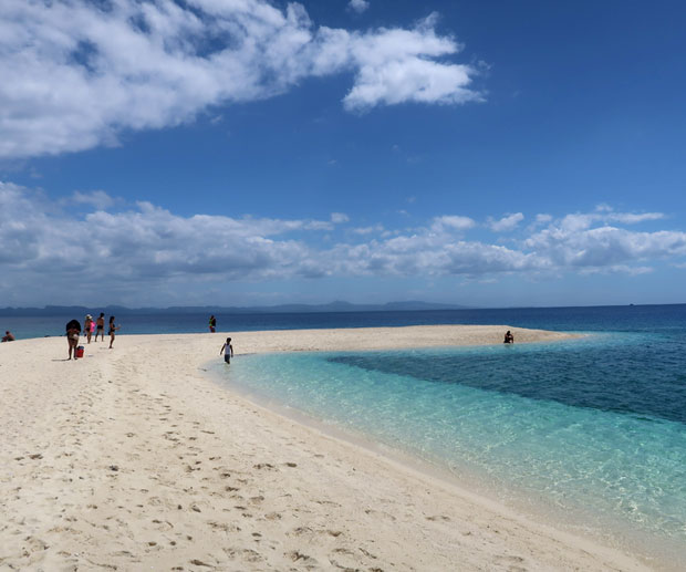 How to get to and what to see in Kalanggaman Island Philippines