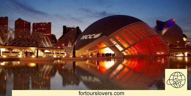 11 things to do and see in Valencia and 1 not to do