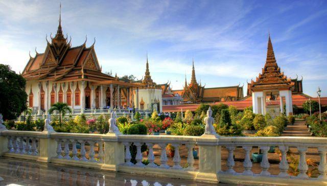 Qué ver en la capital de Camboya: el oro de Phnom Penh