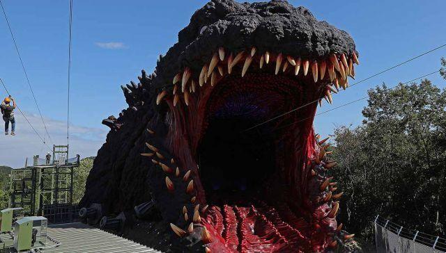 E você teria coragem de “entrar” nas mandíbulas de Godzilla?
