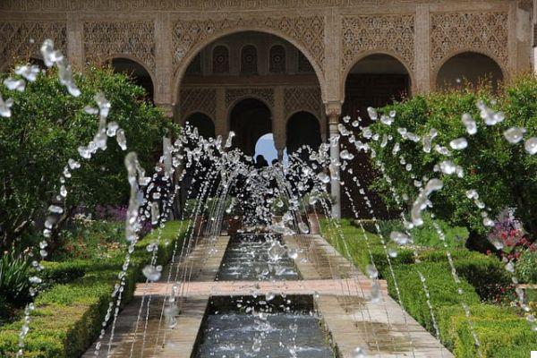 Comment visiter l'Alhambra de Grenade : horaires et billets
