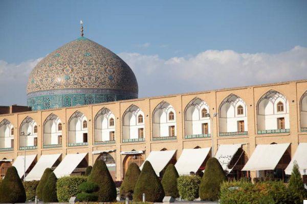 Irã DIY: New Persia Travel Guide (2020)