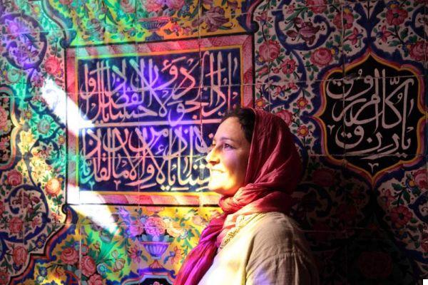 Iran DIY: New Persia Travel Guide (2020)