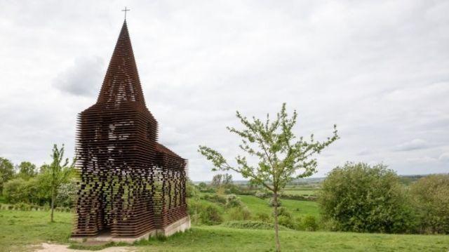 Bélgica, la iglesia fantasma de Flandes que se vuelve invisible