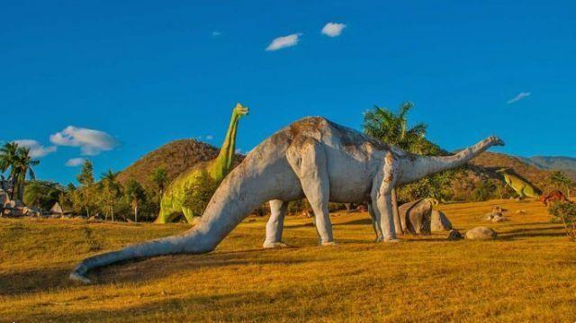 Cuba: Más de 200 dinosaurios te esperan en este valle