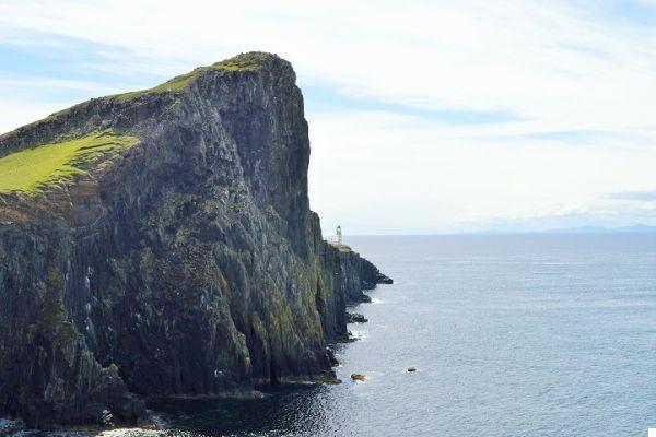 A romantic honeymoon between Ireland and Scotland